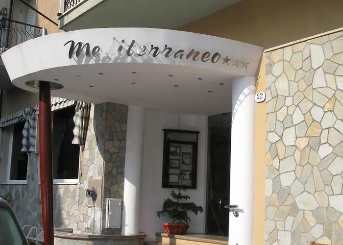 Отель Mediterraneo