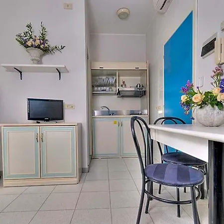 Hotel Mediterraneo Diano Marina